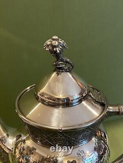 Antique Reed & Barton 2856 7 Coffee / Tea Pot Repousse Silver Plate Beautiful