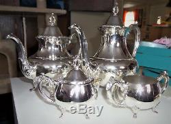 Beautiful Oneida 4 Piece Silver Coffee and Tea Set In Excellent Shine Condition