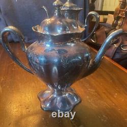 Beautiful Vintage 5 Pc Engraved Forbes Silver Co. Silver Plate Tea Set