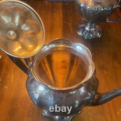 Beautiful Vintage 5 Pc Engraved Forbes Silver Co. Silver Plate Tea Set