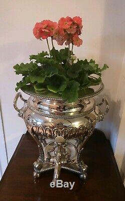 FABULOUS FINE QUALITY VICTORIAN SILVER PLATED TEA / WATER URN c. 1890