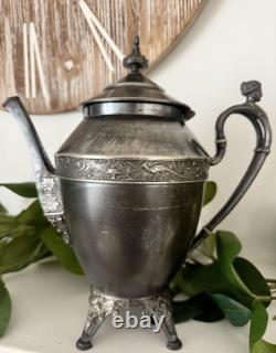 Meriden B. Co. Silver Plate Tea / Coffee Pot 1897 VGC Rare, Grape? Vines 11T