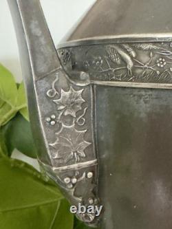 Meriden B. Co. Silver Plate Tea / Coffee Pot 1897 VGC Rare, Grape? Vines 11T