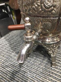 Meriden Silver Plate Floral REPOUSSE EMBOSSED SAMOVAR Tea service / coffee pot