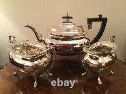 Quality Walker & Hall 3 Piece Silver Plate EPNS Tea Set