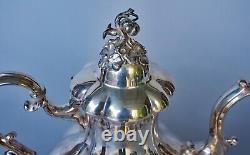 Reed & Barton 1795 Winthrop Medium 11x10 Coffee/Tea Pot Silver Plated Vintage