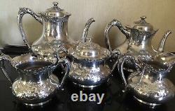 VINTAGE REED & BARTON 5 PC SILVER PLATE TEA COFFEE SET With RARE REPOUSSE UPGRADE
