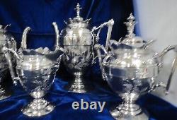 Vintage 5 piece Simpson Hall Miller & Co Silverplate Coffee/Tea Service