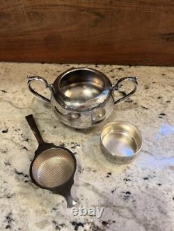 Vintage Rare Silver Plate Coffee And Tea Set Walker & Hall Sheffield
