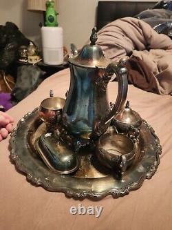Vintage Set of Eight Georgian Style Oneida Tea Set Silver Plate With Timer