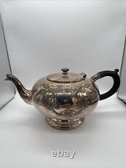 Vintage WM A. Rogers Silver Tea Set Of 4 Antique Silver Plate Silverware