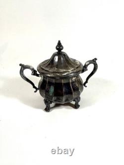 WM Rogers Silver Plated Vintage Coffee Tea 8 Pieces Set With W Serving Trays