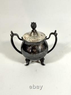 WM Rogers Silver Plated Vintage Coffee Tea 8 Pieces Set With W Serving Trays